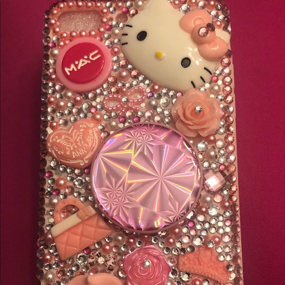 Cell phone case - Picture 1 of 1